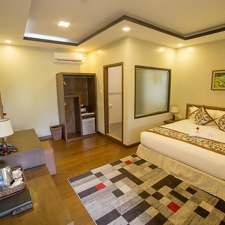 Cloud 10 Boutique Hotel Янгон Екстер'єр фото