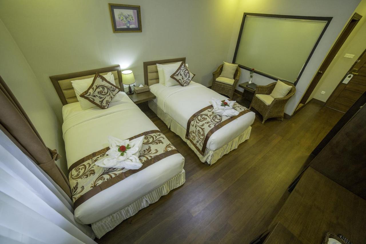 Cloud 10 Boutique Hotel Янгон Екстер'єр фото