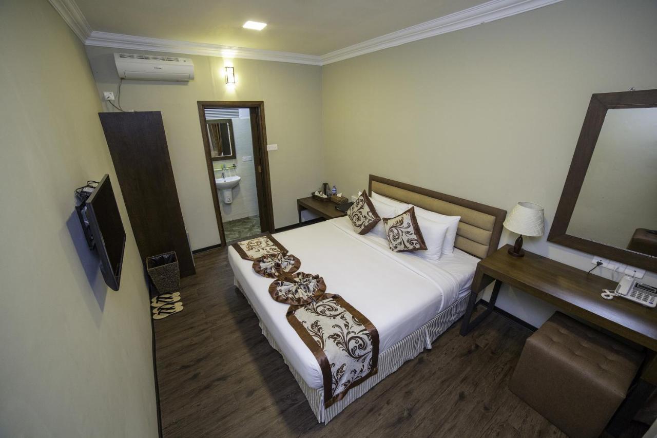 Cloud 10 Boutique Hotel Янгон Екстер'єр фото